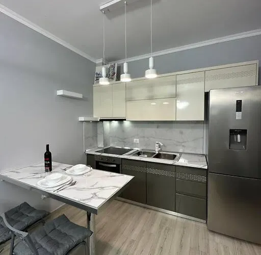 Modern Near The Apartment *