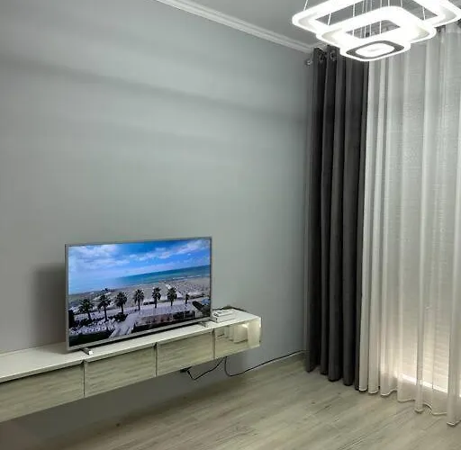 Modern Near The Apartment *